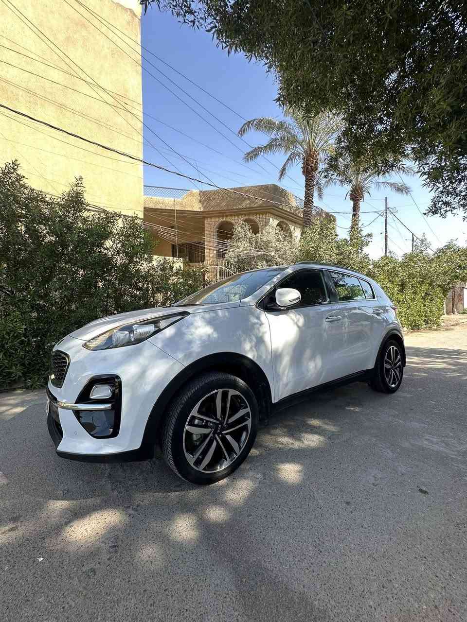 سلام عليكم سبورتج موديل 2020خليجي شركه العامه الدواليه مكفوله كفالة عامه من صبغ والتبديل والفتح كير محرك كفالة ماشيه 90 رقم اربيل جديد تحويل مباشر مكاني بغداد الدوره عارضه 188 وبيه مجال سياره جهزه وجديده رقمي ***********
