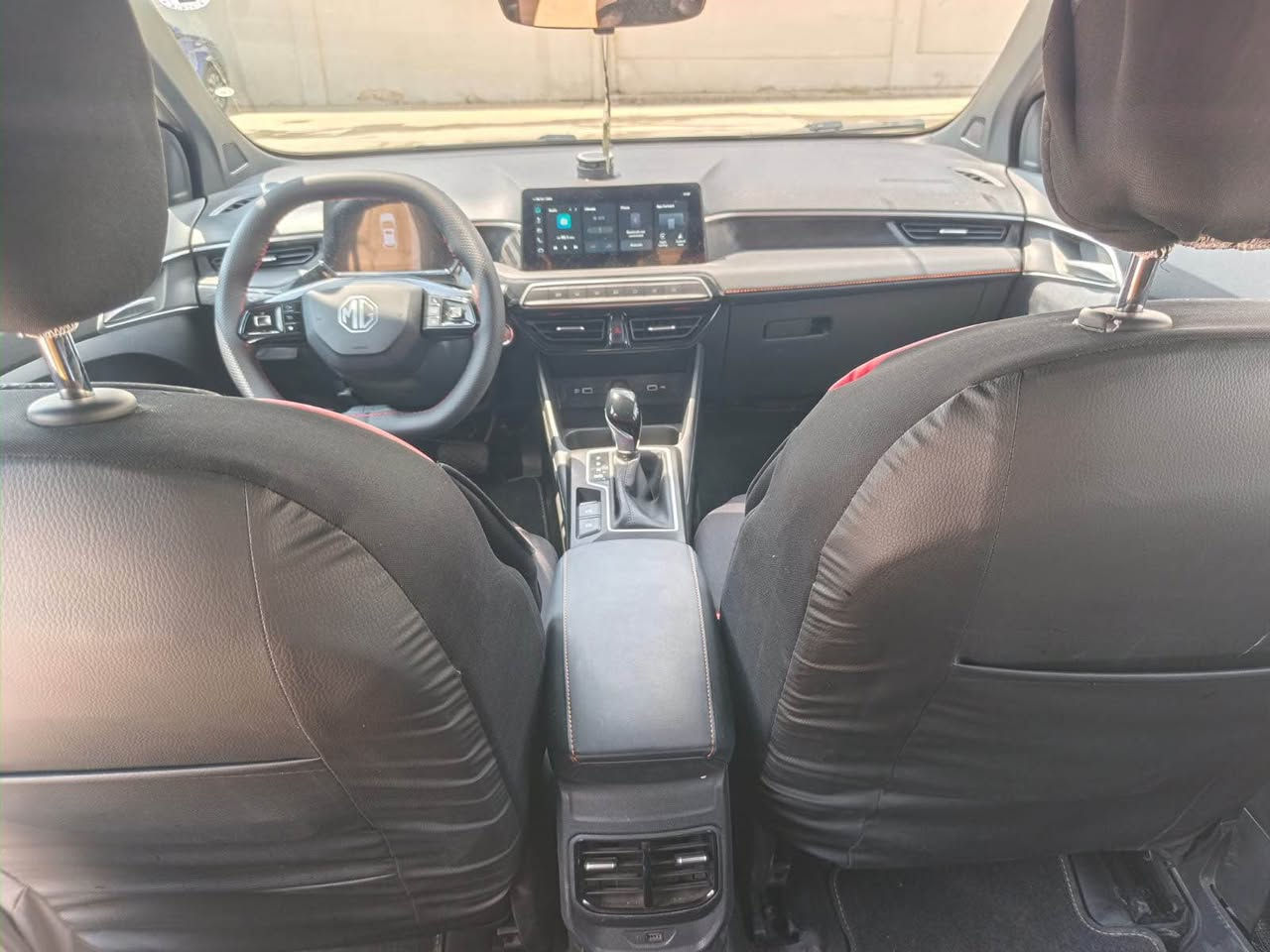 سەرەتابەناوی خوای گەورە mg3.2026فول مواسەفات بەس سلايت نیە مواسەفاتcomfort سفری شەريکەی mgشەش سال زامان  بەناوی خۆمە سەیارەکە نموو نەیە لە جوانی قەپو قۆپو تەزرەکوتو سبوخو دارو بەردت بەشرتی ١٠سۆنەی دەدەمێ سەيارەکە تەنها 7000km حەوت رۆیە ڕەقەم جاهيز سبەی بەناوکە  مواسەفاتەکان
تاخم گاعیا بيلادی 
تاخم کوشین نوێ  
ويل کرۆم 
جوار ديسک 
نيزامABC
دەبل تراکشن 
ئاوينە يشارەت 
کاميرا
تەبريد مەرکەزی 
حەساس 
برێک بەسمە                                    📦🤍
ۆتۆ هۆلد
نيزام eco
بەسمە دوو بەسمە
چوارجام کارەبای ۆتۆ 
فڵجەی پشتەوە
لايت حەدەسە
بلاجکتۆر  
نيزام Carplay
شاشە ئەکتيف 
 دەبڵ گێر   

ببەشرتی هەموو شت دەیدەم بەس تکایە گەر مشتەرينی مانديمان مەکە 
رەقەم تەلەفۆن(0️⃣7️⃣5️⃣0️⃣0️⃣6️⃣6️⃣9️⃣5️⃣6️⃣1️⃣)
واتس ئاپوو فايبەر ) أربيل, العراق
