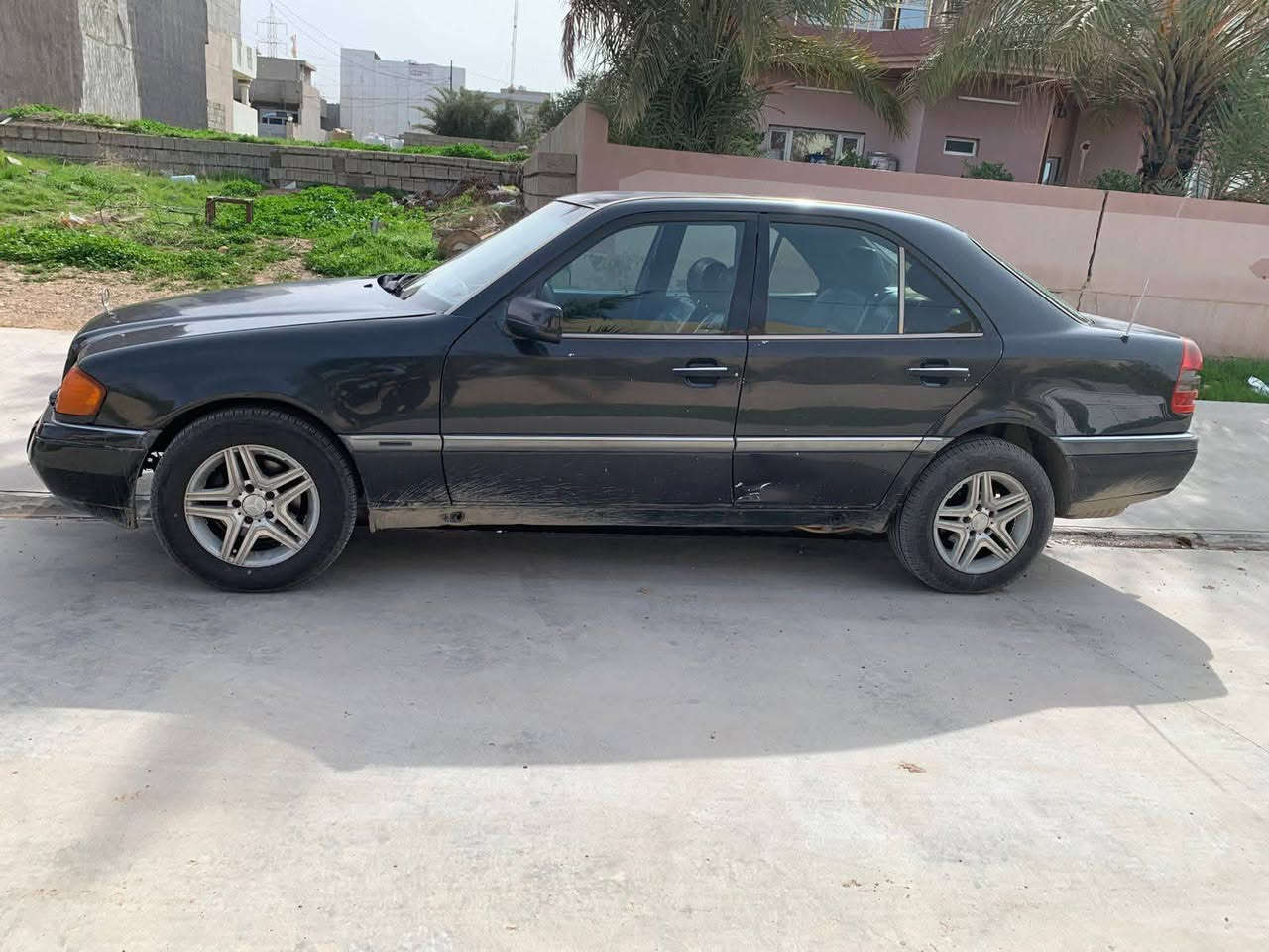 مرسدس موديل 94 محرك بطه 2ونص لا صبغ لا ضربه
لا غرامه رقم انكليزي أربيل تايرات صدر باتري جديد
عنوان خانقين *********** خناقين, ديالى
