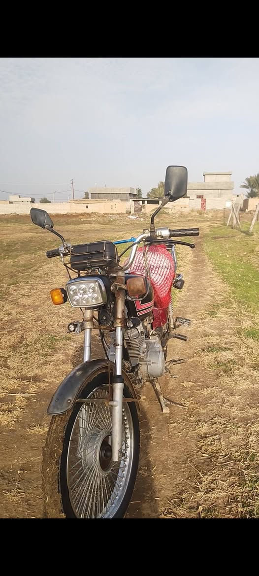 ماطور للبيع موديل 2017 أوراق السعر 250بي. مجال
***********
