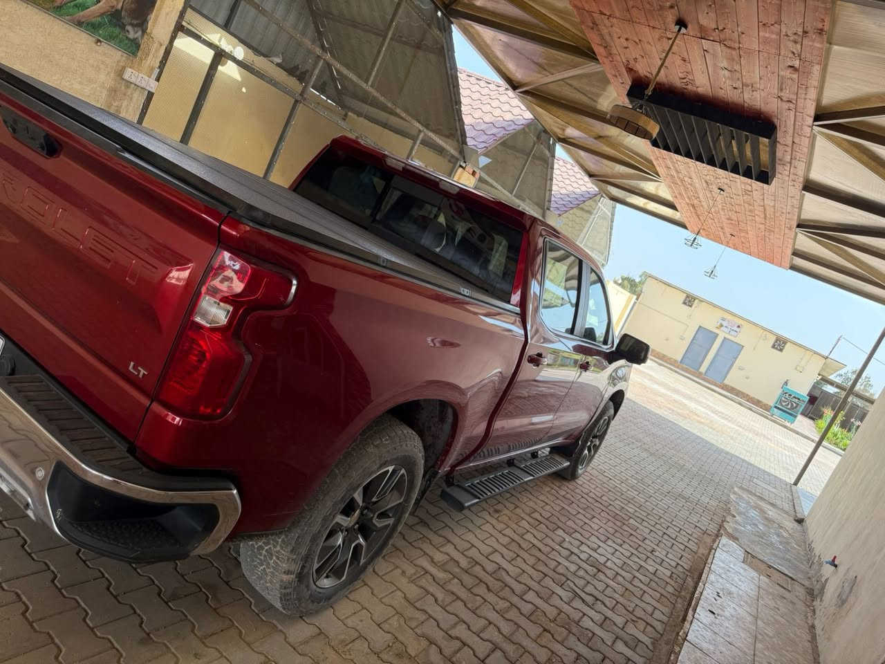 سلفرادو ٢٣ LT
محرك 6 سلندر 3000 توين تيربو
ماشيه 39 ميل
السعر ٢٤٥ وبيهه مجال للشراي ***********

