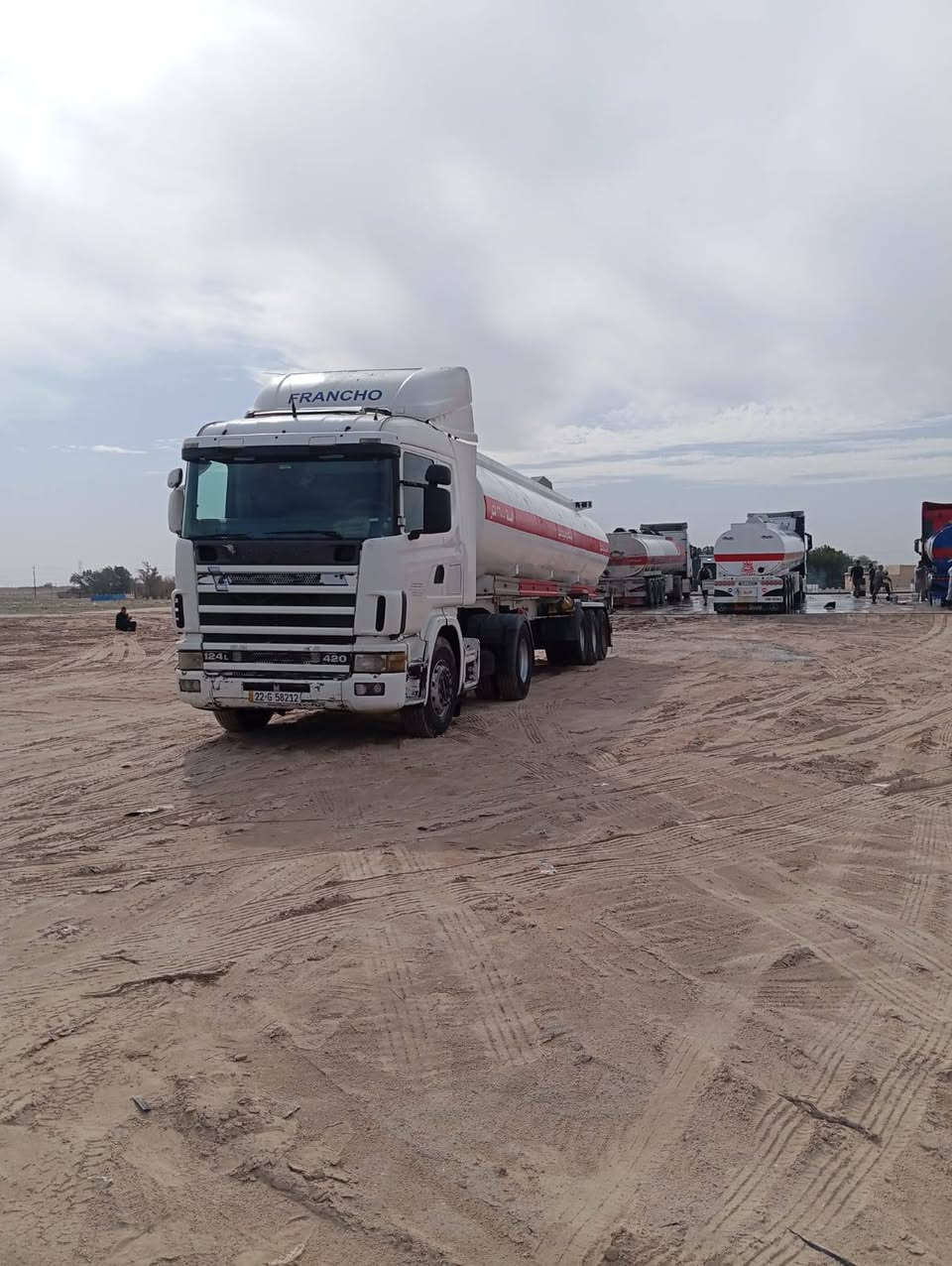 سلام عليكم سكانية 2002 تكيال جي بي اس تصريح أمني تخم تاير مكفولة كفالة عامة تبريد ثلج تحويل مباشر السعر 260 وبيها مجال العنوان البصرة مكلف بلنشر رقم صاحب السيارة ***********
