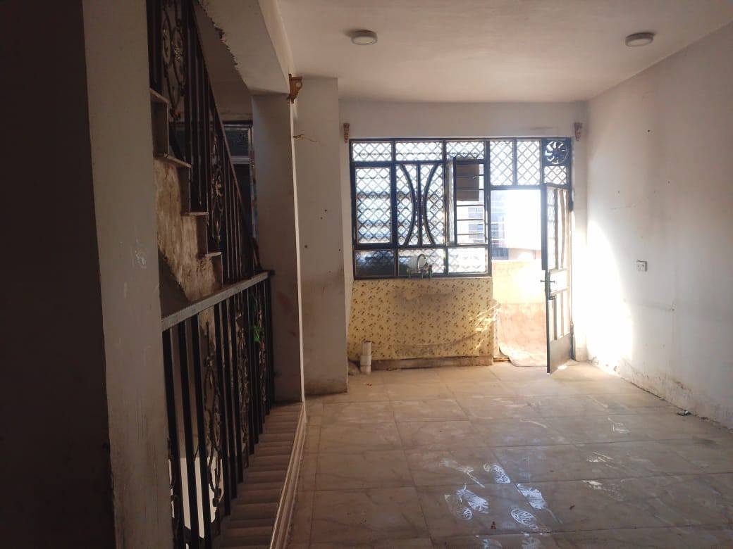 السلام عليكم
بيت للبيع المساحة 60 متر طابقين  طابو ملك صرف اباب الشيخ بنا 

جديد السعر 65 وبي مجال قليل رقم صاحب الدار *********** غير متواجد ع فيس
