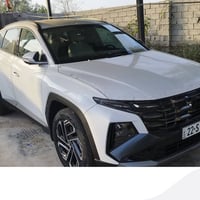 توسان موديل ٢٦ • ماشيه ٤٠٠٠ • فول مواصفات