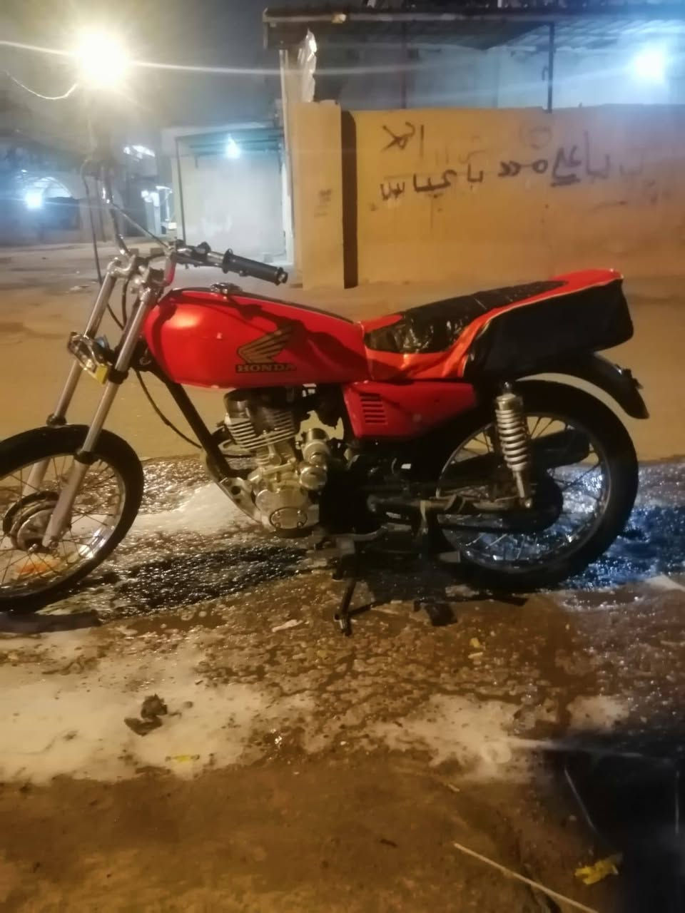 سلام عليكم دراجه بارت اوراق اصولي السعر 600 وبيه مجال ***********
