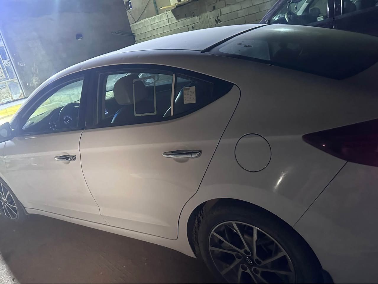 النترا ٢٠١٩ خليجي فول موااصفات 
( بانوراما ، تبريد قطعتين ،…) 
رقم بصرة انكليزي تحويل ثاني يوم
السياره ماناقصها شي 
مابيها قطعه صبغ او تبديل 
فقط ملاحظات بارد موضحه بالسونار 
السعر ١٤٩ $ بيها مجال قليل
للتواصل *********** الزبير, البصرة
