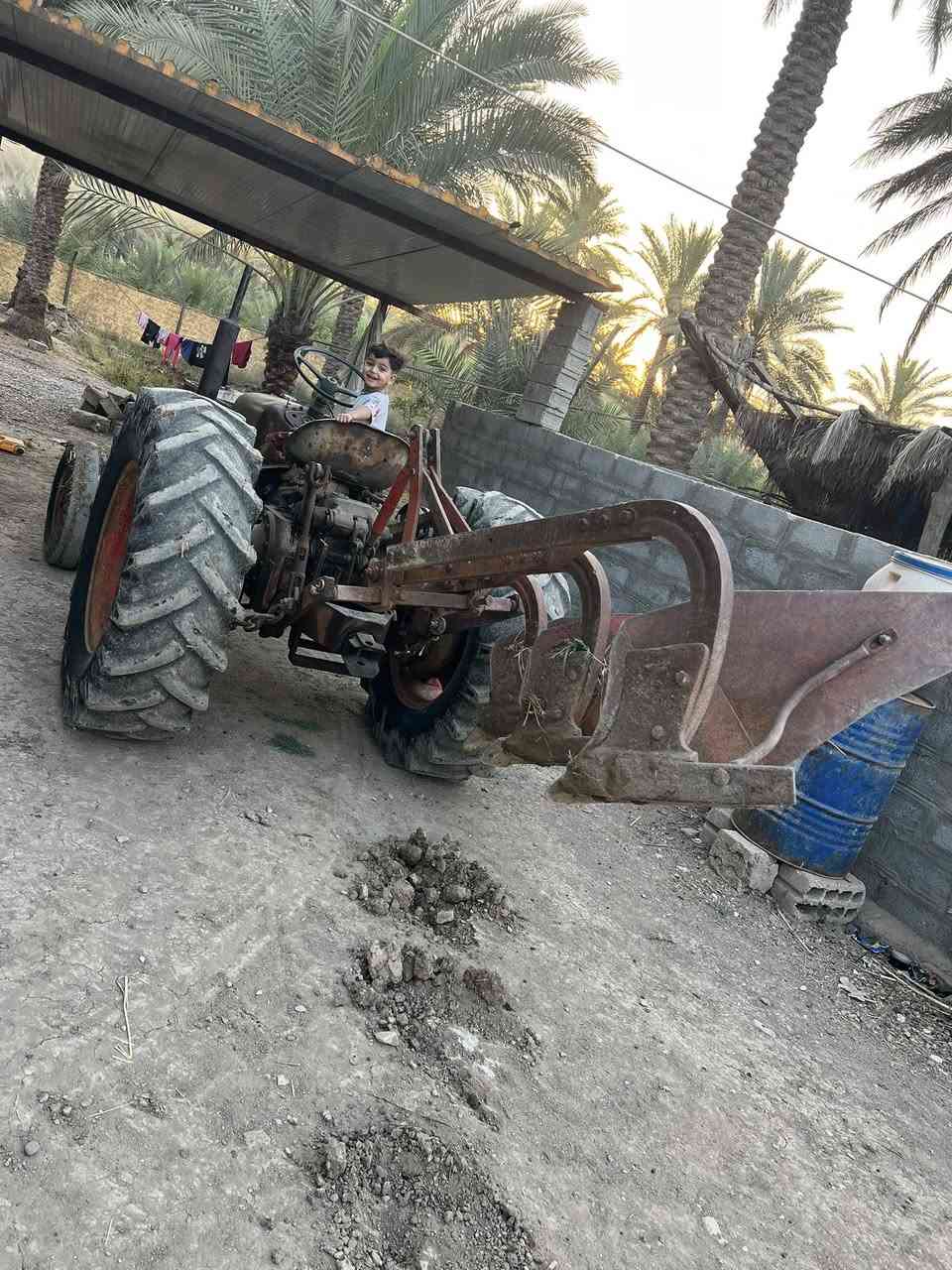 السلام عليكم ورحمة الله عنترموديل ٨٨جديده ومكفوله من محرك وكير وجهاز وبم رقم كربلاء بدون تحويل بنيد وجاملغات موجودات المكان كربلاء الحسينه الاتصال على الرقم ***********
