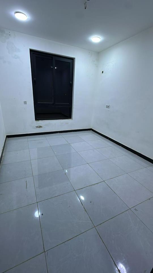 شقه لايجار طابق 3 بلكونه تحتوي على صاله  و 2غرف نوم وملحقات موقع الشقه  الاسكان  شارع مستشفى الطفل 
للاستفسار الاتصال على الرقم 
0772 863 2033
ابو محمد
