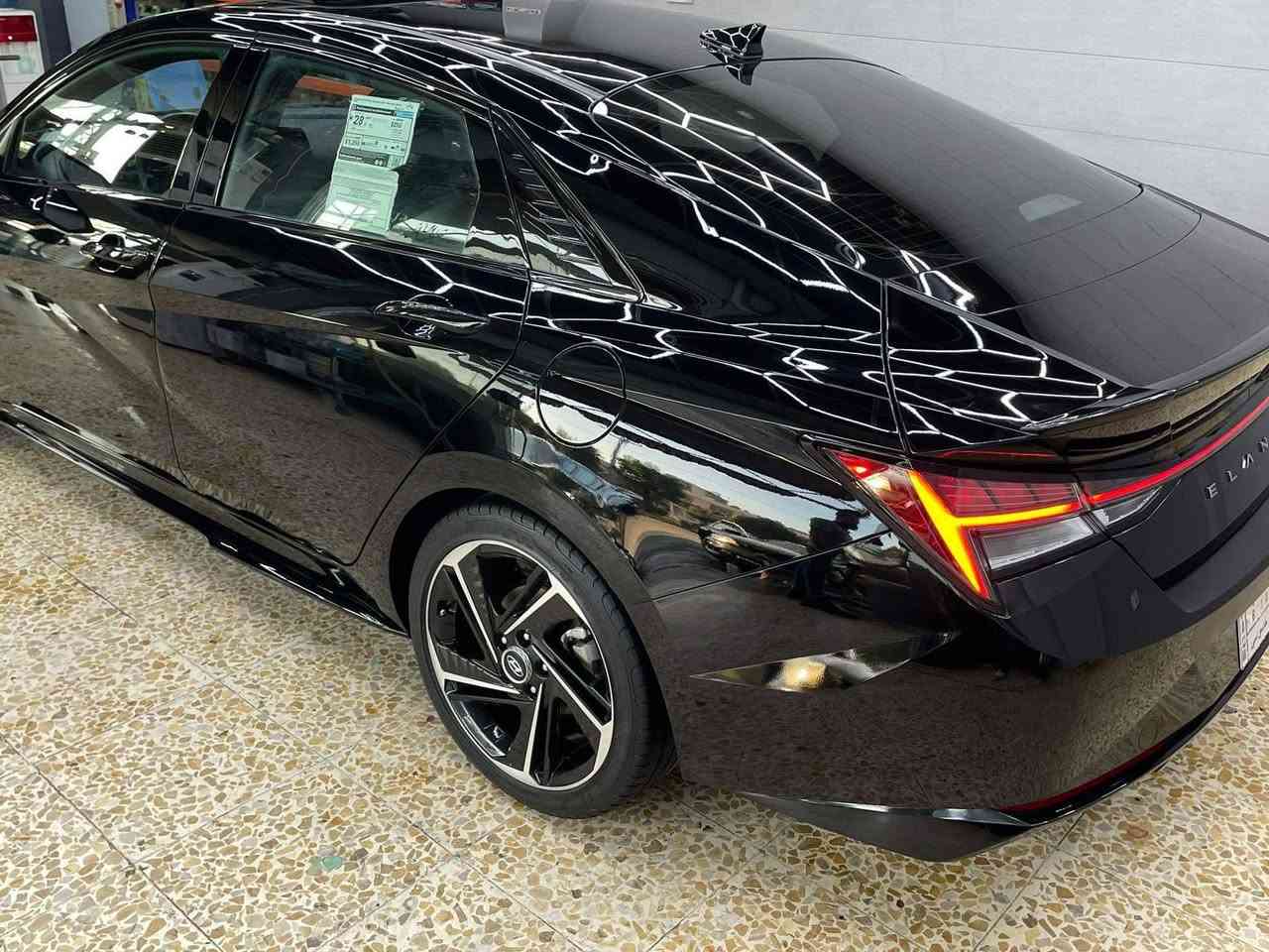 يا الله بسم الله 
الحلوه والقويه للبيع او للمراوس 
النترا N Line موديل 2022 صاروخ تجي مكينه 1600 تيربو 
السياره طياره ما شاء الله عليه شلعه ومعدل 
الحلوه فول مواصفات للأخير من بصمه وسلايد وشاشه 
شحن واير ليس
كامره خلفيه دواره  ترحيب ونقاط عمياء 
تحديد مسار بيه ورادا 360 درجه حبايب 
صندوق ذكي وكشنات هيتر جلد  حساس خلفي والويل رياضي وعليه تايرات تو سايس 
وعليه ادامه كامله جديده ومبولشه جديد وعليه نانو سيراميك 
حادثه بسيط ان شاء الله 
قطعه ونص صبغ وقطعه تبديل حبايب بلا لغد ولا شاصي ولا دواخل ايرباك واحد طاك وراجع سستم 
السياره ماشيه ٦٦ الف 
كير عادي صاروخ 🚀 
وسوناره بالمنشور عليه اكزوز ابلادي 
معروضه للبيع او للمراوس بسعر 138 وبيه مجال ان شاءالله 
مكانه بغداد حي الجامعه او الدوره 
رقمه الجديد  بأمسي سنويه وهزه جديده تحويل مباشر ببغداد تتحول
***********
