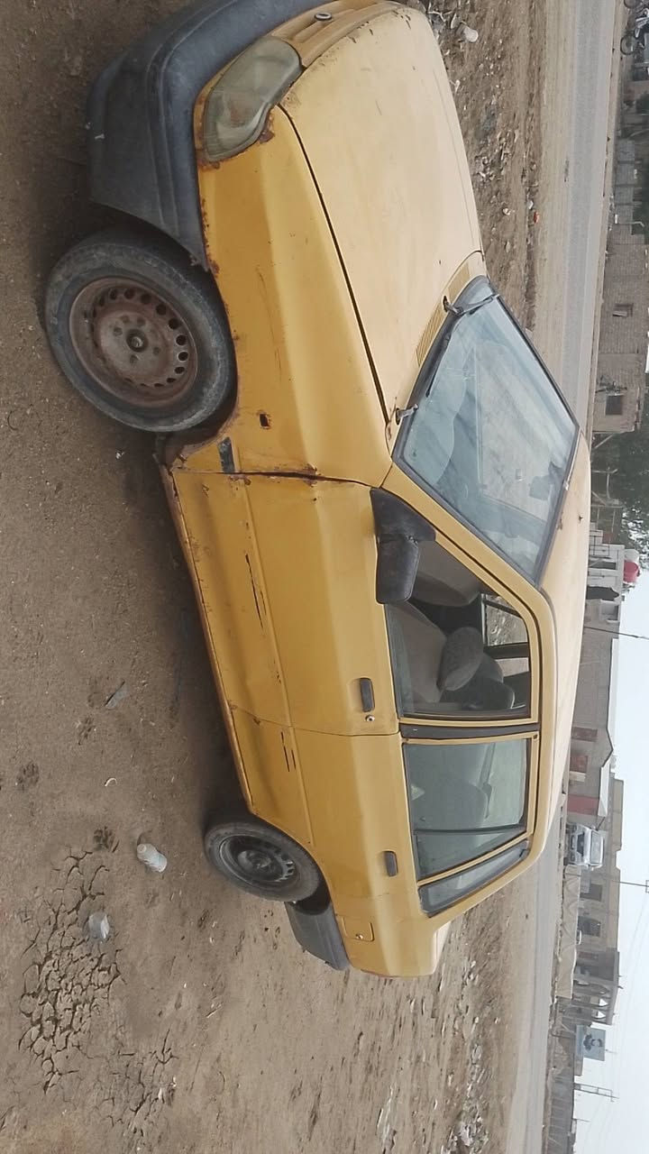 السلام عليكم سايبه للبيع موديل 12
مكينه بيها بخار كشرتها حلوه مابيها اخياس 
رقم نجف احمر ابيع كوم حديد اتعهدلك سرقه او عشائر سياره نضيفه جاهزه خير من الله 
***********
