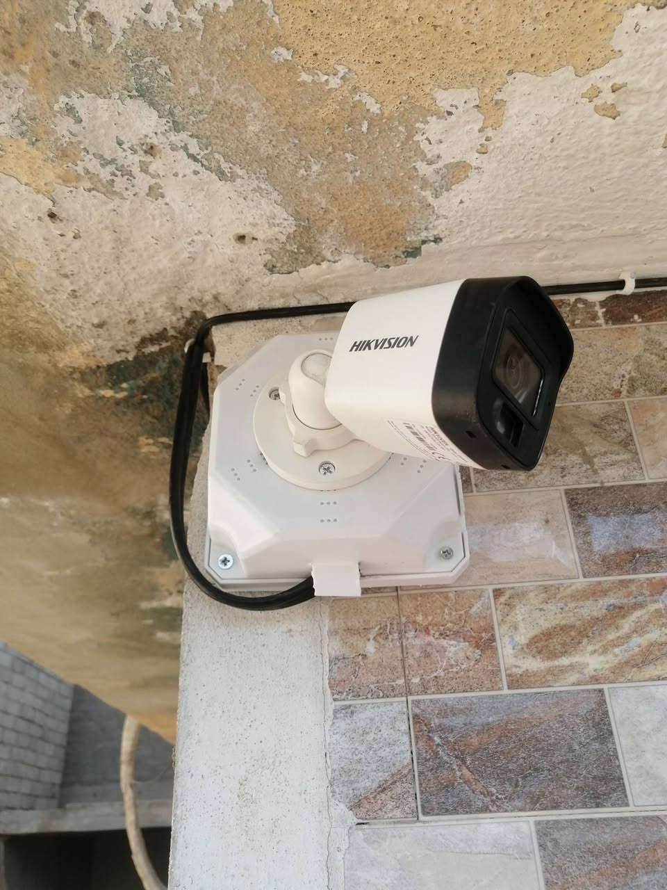 � تنصيب كاميرات مراقبة بأعلى جودة واحترافية 🎯
🔧 نُعلن عن تنفيذ أعمال تنصيب كاميرات مراقبة في مواقع متعددة في واسط وبخبرة عملية مضمونة!

💼 خدماتنا تشمل:
✅ دراسة الموقع واختيار أفضل نقاط التغطية
✅ تنصيب كاميرات HD بأنواعها
✅ ربط الكاميرات على كافة انواع الجهزة 
✅ ربط النظام على الهاتف والمراقبة عن بعد
✅ صيانة وتحديث الأنظمة القديمة
✅تجهيز المواد الازمه من الكامرات  
📍 شغلنا يشهد إلنا بمجمعات سكنية ومحلات ومنازل وشركات
🔒 نضمن لك الحماية، الوضوح، والمتابعة المستمرة
اليوسف لكاميرات المراقبة 
الموقع موصل حي الرسالة قرب التفك لايت
التواصل واتساب و اتصال 
***********
***********
🌟 خلي عينك على كل شي… واحنا نساعدك ترتاح
