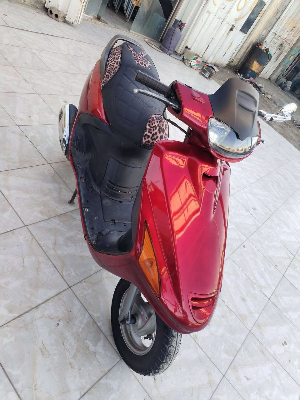 دراجه فراشه فحل للبيع كفاله ما مفتوحه كهربائيات كلهه شغاله اشاير لايتات عالي ناصي اشاير بك لايت دبلات كلهه شغاله شرط نهضه ومعدل ونعومه فول السعر 550 المكان الديوانية الرقم ***********
