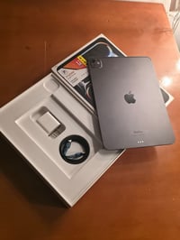 ايباد ١١ m4 • ٢٥٦ • كامل ملحقات