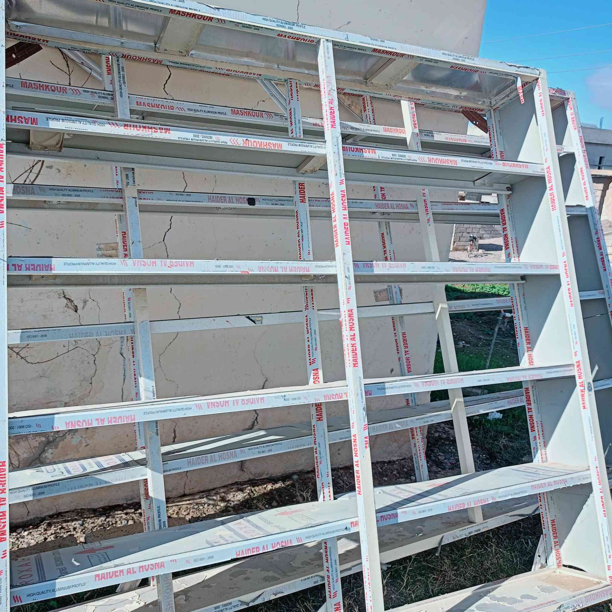 محامل للبيع السعر 250الف وبي مجال
للستفسار الاتصال على رقم ***********
