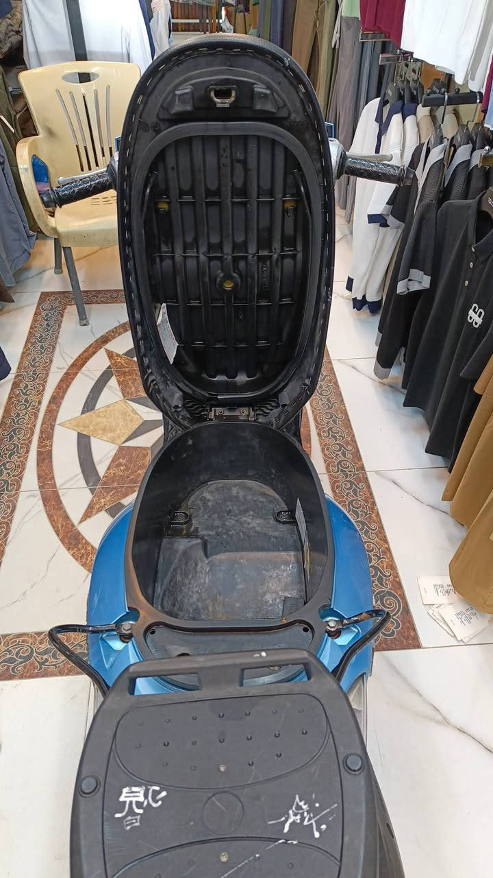 السلام عليكم
منغولي حديث موديل 18 بدون دكمه عابره مرحله الأولى
لون مميز سمائي دراجه تجي شوفها مكفوله من كلشي صبغ ماكو بوليش ماكو محرك كارتون ماشيه 11 ألف🫠 دراجه عابره مرحله جديده تجي تفحص من شمال🌚 للجنوب ايي فيتر ودي وين ما يعجبك لايت زنوني يشتغل على لبلوتوث تعلي وتنصي درجات بيه اشاير جهتين اشاير شغاله هورن تريله شادلها 🔥كاسحه دراجه أخو جديد السعر 1600 وقابله للتنزيل بلبيع كلش سهل ماعدك تأخد وتروح العنوان بابل المسيب السوق الكبير يعرفوني أهل لمسيب اشتري كارتون ووابيع مخليها تحفه ويه لملابس 🫠 رقم هاتف ***********📞،🏃‍♂️
