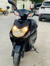 دراجه سكنس فحل نوزل خطين دراجه خير من الله ونضيفه بس اكلجاتهة يرادلهن ...