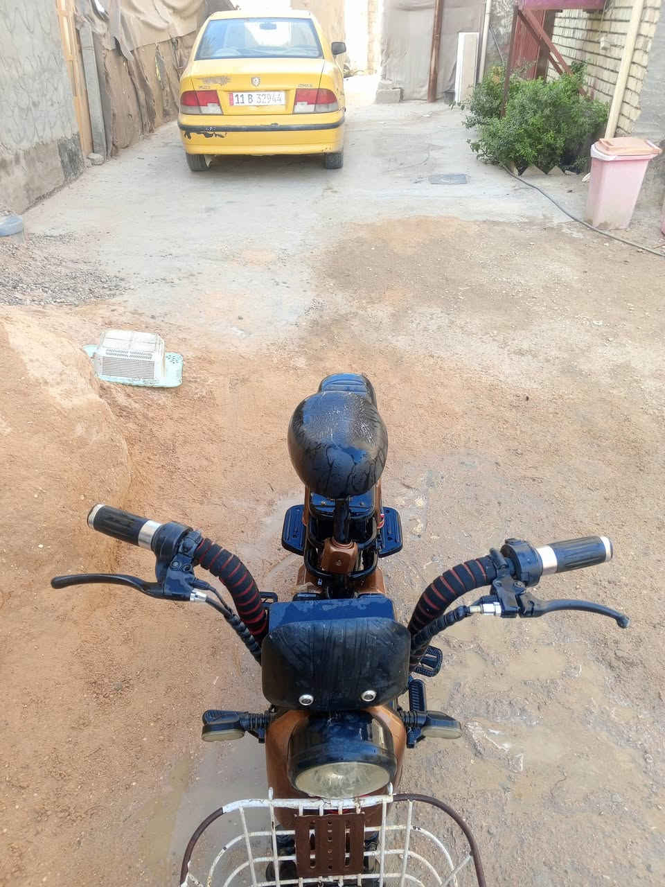 باسكل شحن للبيع غير شغال وبطارياته تعبانه  عنوان كربلاء باب بغداد السعر 125 وبي مجال الرقم ***********
