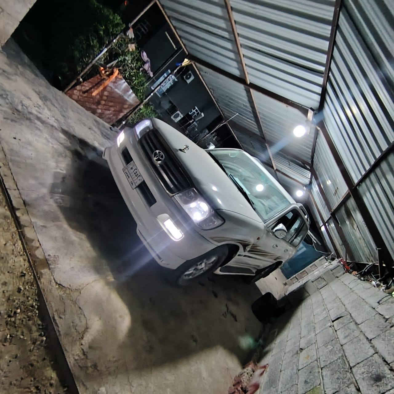 لاندكروز للبيع كفاله عامه مكاني بغداد تحويل ثاني يوم***********
