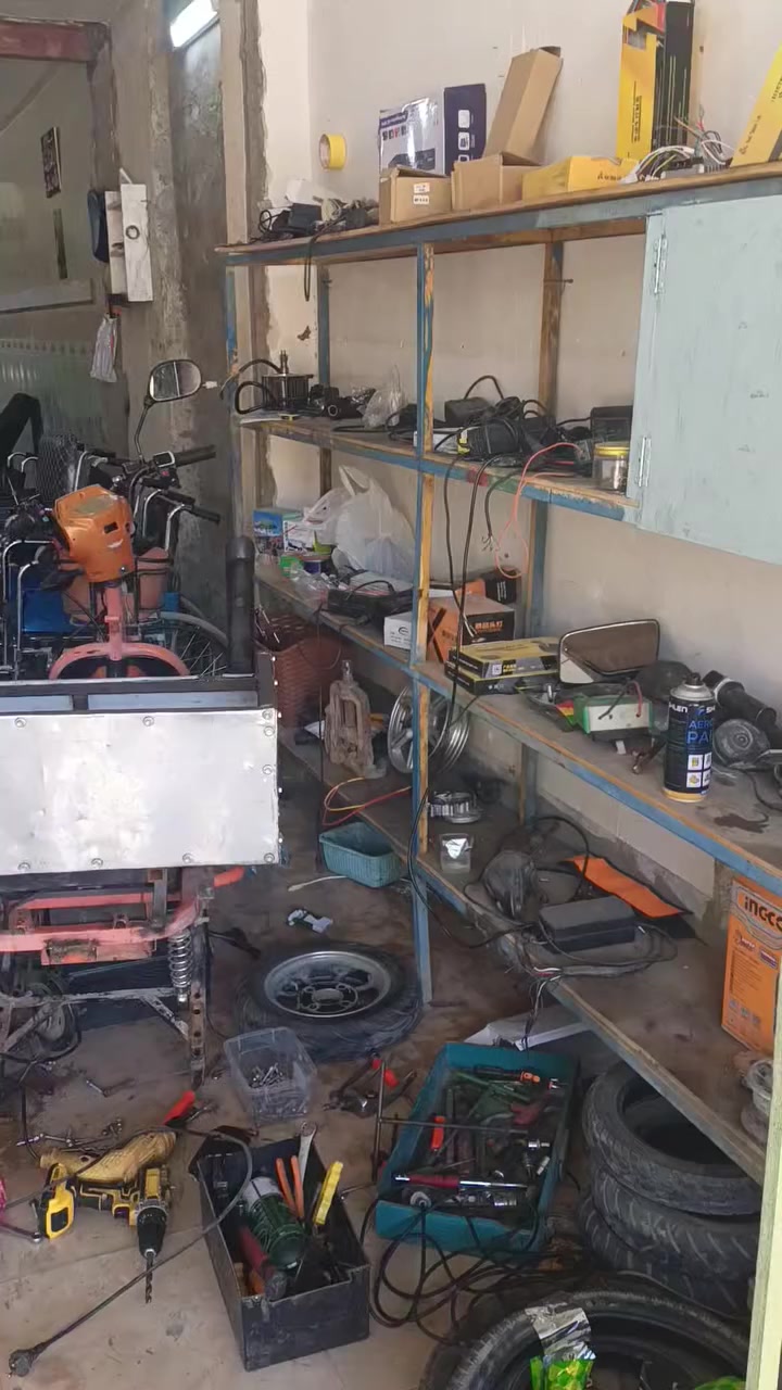 السلام عليكم بيع وشراء وتصليح كافة الدراجات الشحن والكراسي الكهربائية : واتساب ***********
