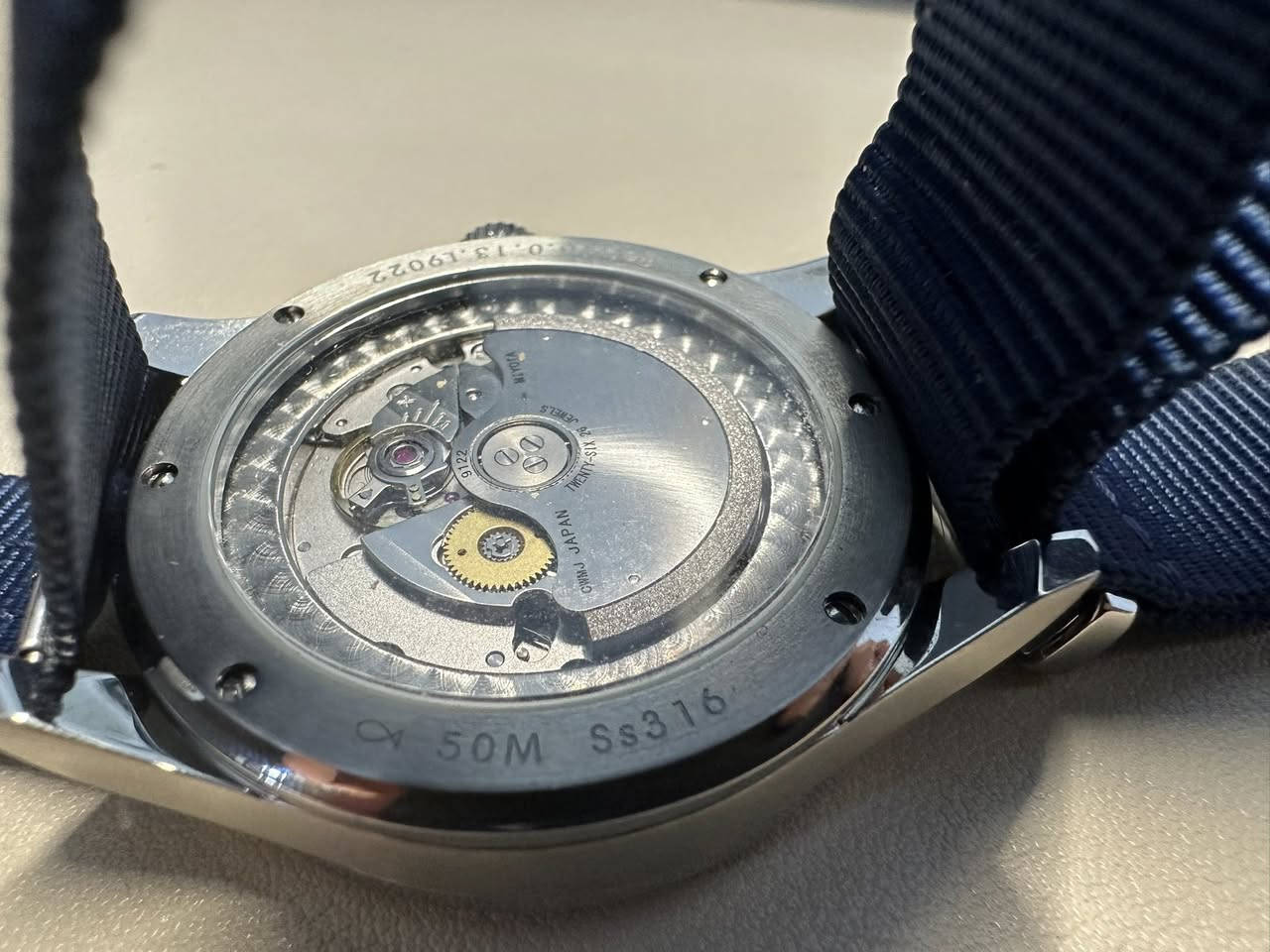 ساعة لوبيني ماركة صينية معروفة
محرك صناعة ستزن ياباني درجة أولى miyota 9032
محرك تعقيدات يوم و شهر و سنة 
الزجاج ياقوت درجة أولى 
السير ناتو من شركة نورس هم درجة أولى 
الساعة مع البوكس و الكتلوج 
السعر على الخاص


**إذا كنت صاحب هذا الإعلان وتريد حذفه لأي سبب، رجاءا أرسل رسالة إلى الدعم الفني**