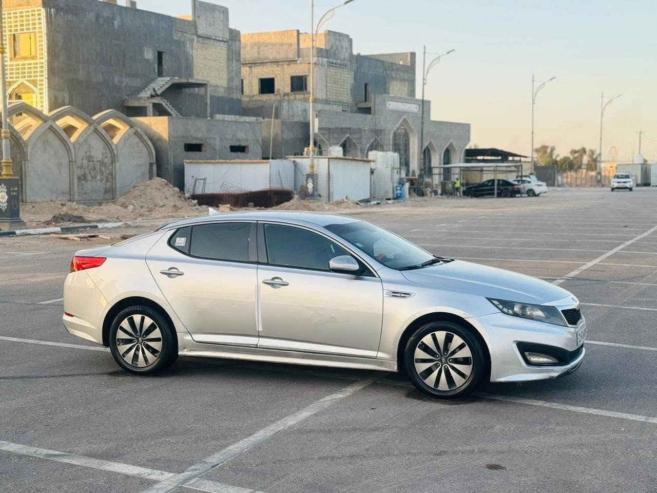 سلام عليكم اوبتما موديل ٢٠١٢ وارد خليجي للبيع او مراوس بتكسي اوبتما او سوناتا او النترا الرقم ***********
