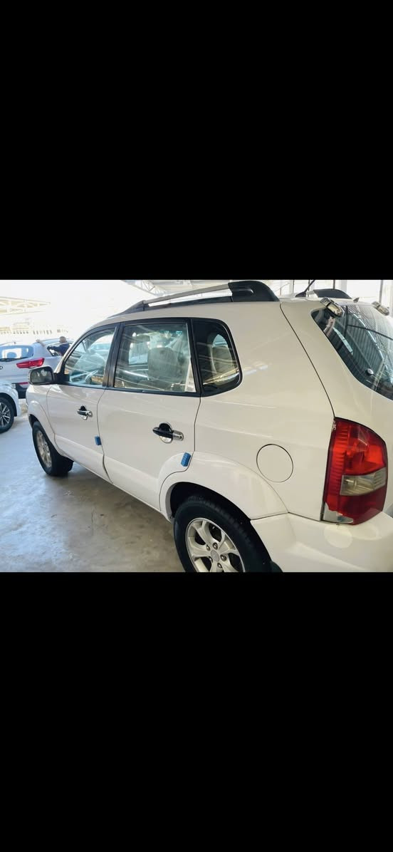 توسان2009خليجي رقم بغداد بسمي  السيارة فول موصفات عدة لبصمة محرك2000دوش كير ومكينة خير من الله تخم تاير صدر امامي وخلفي تبريد ثلج السيارة كاملة وجاهزة دينار ما تصرف عليهة بيهة الجنطة صبغ بدون دواخل ابد شرط السونار وبيهة هاي الكارت لي مئشر علي بل بنيد باقي السيارة كفالة والسيارة كلش حلوة وجديدة وكاعدة وتجي وتشوف بعينك 
(((السعر109وبيهة مجال)))
مكان السيارة بغداد المحمودية 
اي ستفسار0782959425
ملاحضة:: اقرة التفاصيل يلا تخابرني خلاف كلامي فلوس السونار اني ادفعة


**إذا كنت صاحب هذا الإعلان وتريد حذفه لأي سبب، رجاءا أرسل رسالة إلى الدعم الفني**