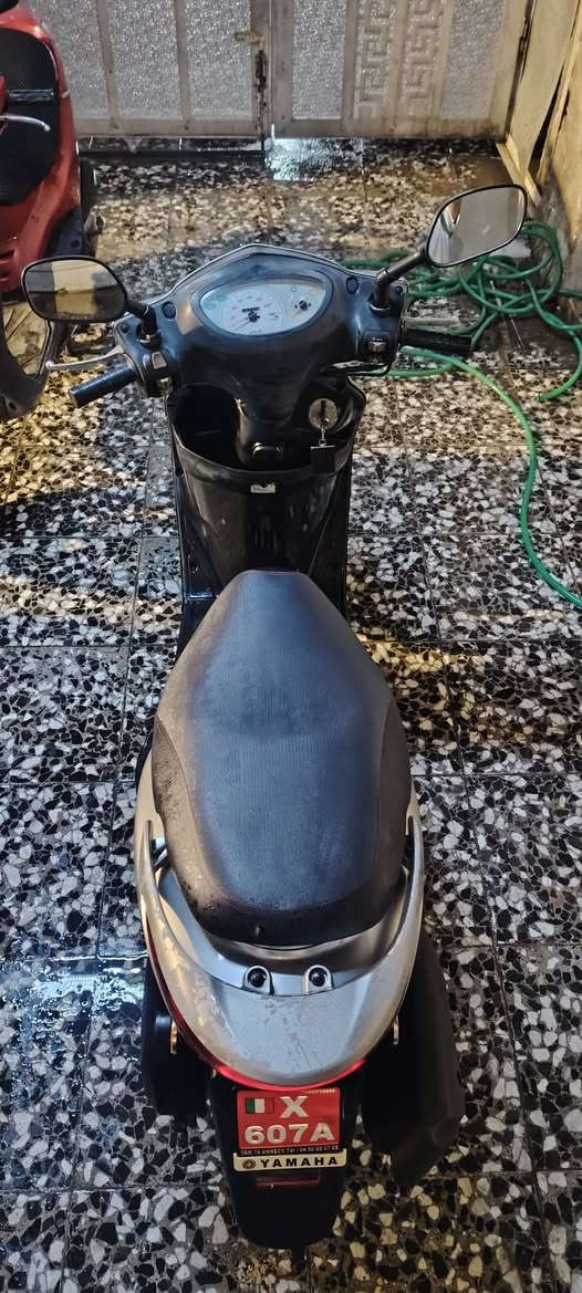 السلام عليكم
للبيع دراجه بريز ببغاء ياباني

دراجه رمبه صارلها 3 اشهر 

دراجه بلاديه للاخير اي شي تجاري مابيها

دراجه على البلاد

لون رصاصي

مكينه ابلاديه مملعوب بيها

كفر ابلادي

اجويتر ونوزل ابلادي

ماشيه 14 الف

سعر 900 الف

مكان بغَداد الحريه

***********
