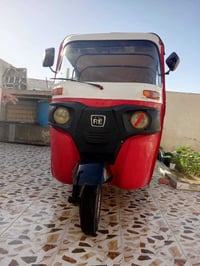 تكتك للبيع  باجاج موديل 2017 اوراق للستفسار راسلني واتساب07862324760