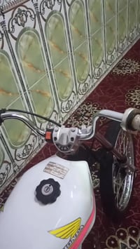 دراجه للبيع وراق بسمي مديل 23 وكيله لربيعي 07833914036