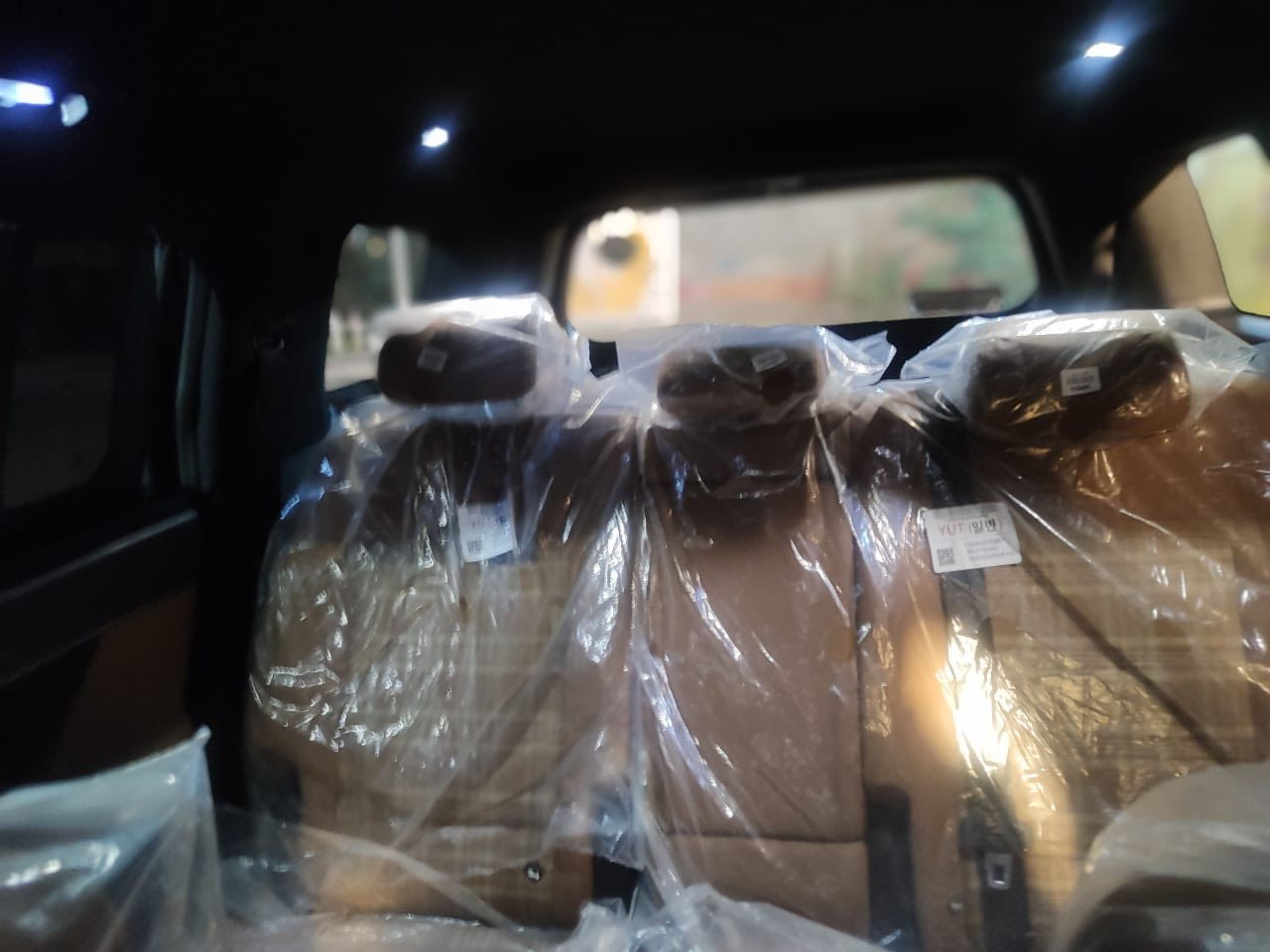 � للبيع — هيونداي سنتافيا  موديل 2024

المواصفات:
• سيارة نظيفة جدًا شبه جديدة
• مازالت نايلونات الوكالة موجودة على المقاعد
• داخلية مخمل لون بيج فخم
• شاشة كبيرة + كاميرات
• حساسات أمامية وخلفية
• إنارة LED حديثة
• تحكم من المقود
• تبريد وتدفئة
• وضعيات قيادة متعددة
• رقم بصرة خصوصي

السيارة بحالة ممتازة جدًا، استخدام خفيف ولا تحتاج أي مصروف.

📍 الموقع: البصرة
💰 السعر: 260 وبيها مجال

للاستفسار مراسلة الخاص أو الاتصال
***********
