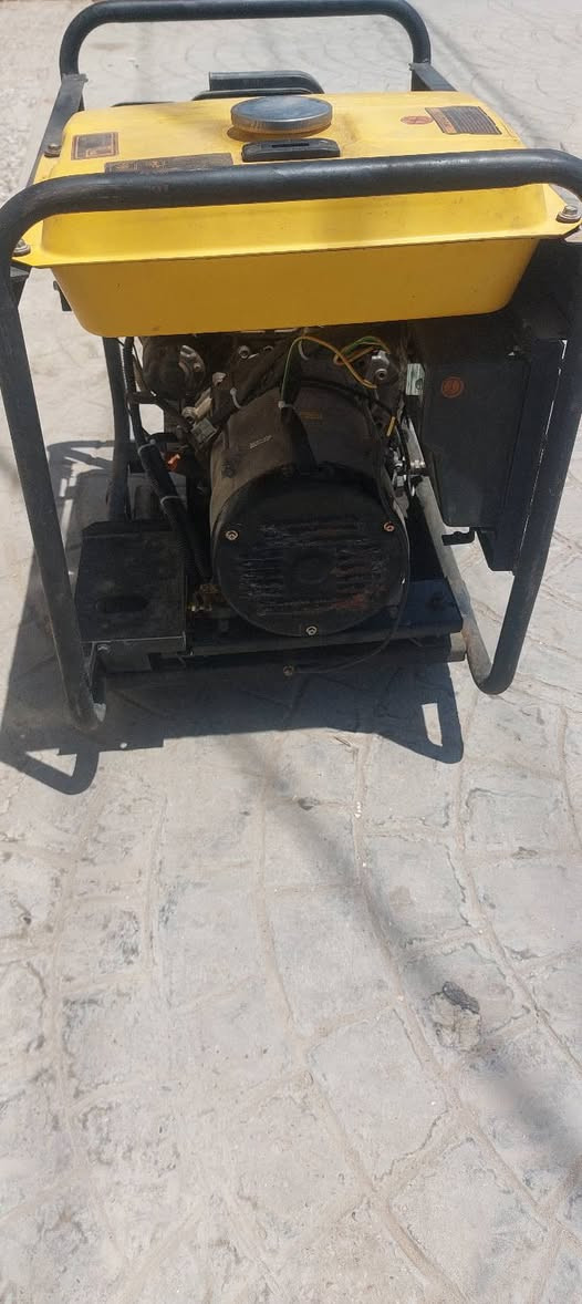 سلام عليكم للبيع مولد كامه 5KV كاز سعر ٥٥٠وبيها مجال مكاني بغداد ***********
