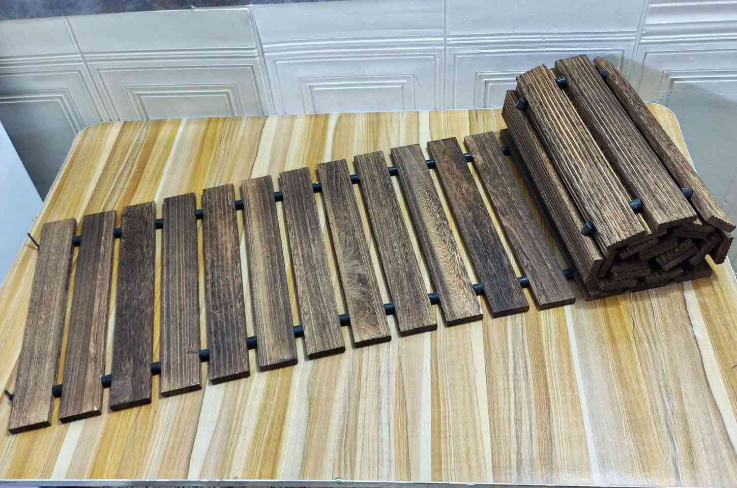 السعر ب 20 الف 🌿🍁🌳
ممر حديقة خشبي قابل للطي من ماركة "سبورجهوم" (Spurhom) قياس ( مترين في 45 سم ) يوجد قطعتين نفس القياس 🌿🍁🌳
، يتميز بتصميمه المتين والمقاوم للعوامل الجوية، وهو مثالي للاستخدام في الحدائق


**إذا كنت صاحب هذا الإعلان وتريد حذفه لأي سبب، رجاءا أرسل رسالة إلى الدعم الفني**