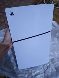 بلاي ستيشن ٥ سليم • ذاكرة ١تيرا • كامل ملحقات أصلية