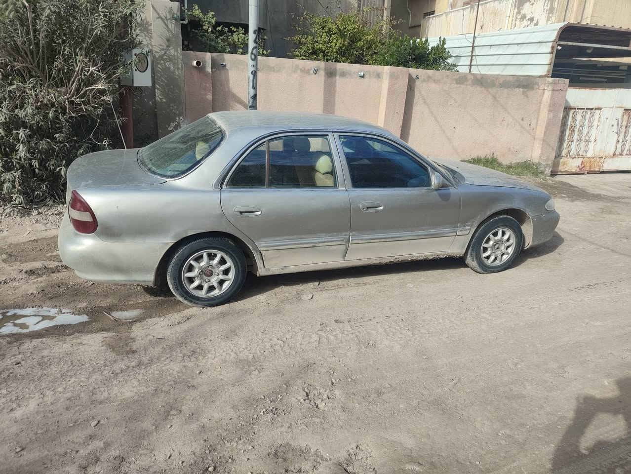 سوناتا ٣ مديل ٢٠٠٠ مكينه ٢٠٠٠ باسمي بابل  مكانه بابل.مكينه مجفته عام ..كير عادي .عينه صينيه بولبرن ..عمبار كلج .كله جديد .داينمو باور.جديد.باتري وزوج تايرات قبل شهر شادهن.صدره بحاله جيده نقص فقط درايم جهة سائق ..تبريد نقص گلج كمبريسر فاتحه مطلعه بره...راديتر جديد.داخل مدوشم تفصال..ارضيه جلد اصلي + ارضيات سيراميك..تغليف كشنات تفصال..31 وبيه مجال...***********
