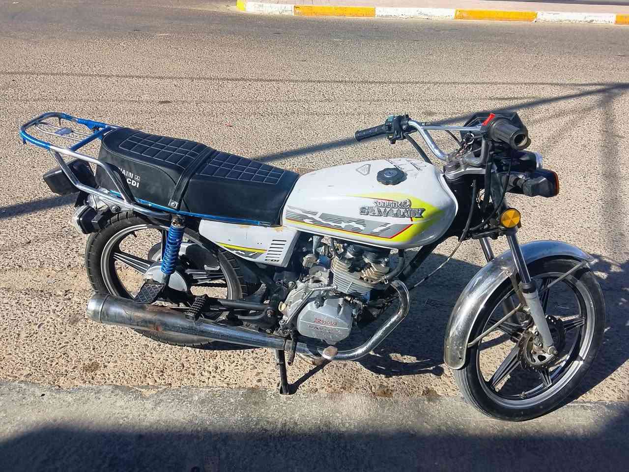 ماطور سيفان مويدل ٢٠ شغال من كلشي سعره 450 بي مجال لشراي،***********
