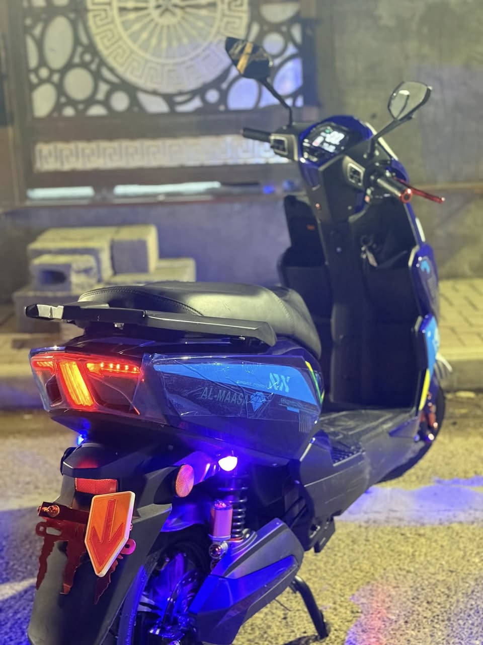 سلام عليكم ماطور شحن للبيع نوع شبح من شركة ((الماسة)) أرقة شركة بالعراق موديل ((2025))ماطور جديد بعدة شرط الفحص مستخدم شهر ونص بالزايد فول مواصفات كهربائيات كلها شغالة بلوتوث دبل إشارة إشارة يمنة يسرة مرايات هورن لايت عالي ناصي زنون قوي نشرات لون مميز ازرق شخط مآبي ٦بطاريات شرط الفحص تفحص كدام عينك يلة تأخذ نظام البك Rيعني يرجع ليورة مثبت سرعة الماطور كفاله عامة أربع سرع ماطور بعدة جديد السعر 650 وبي مجال كلش بسيط للشراي وللطيبين المكان الأنبار الرمادي الرقم /***********
