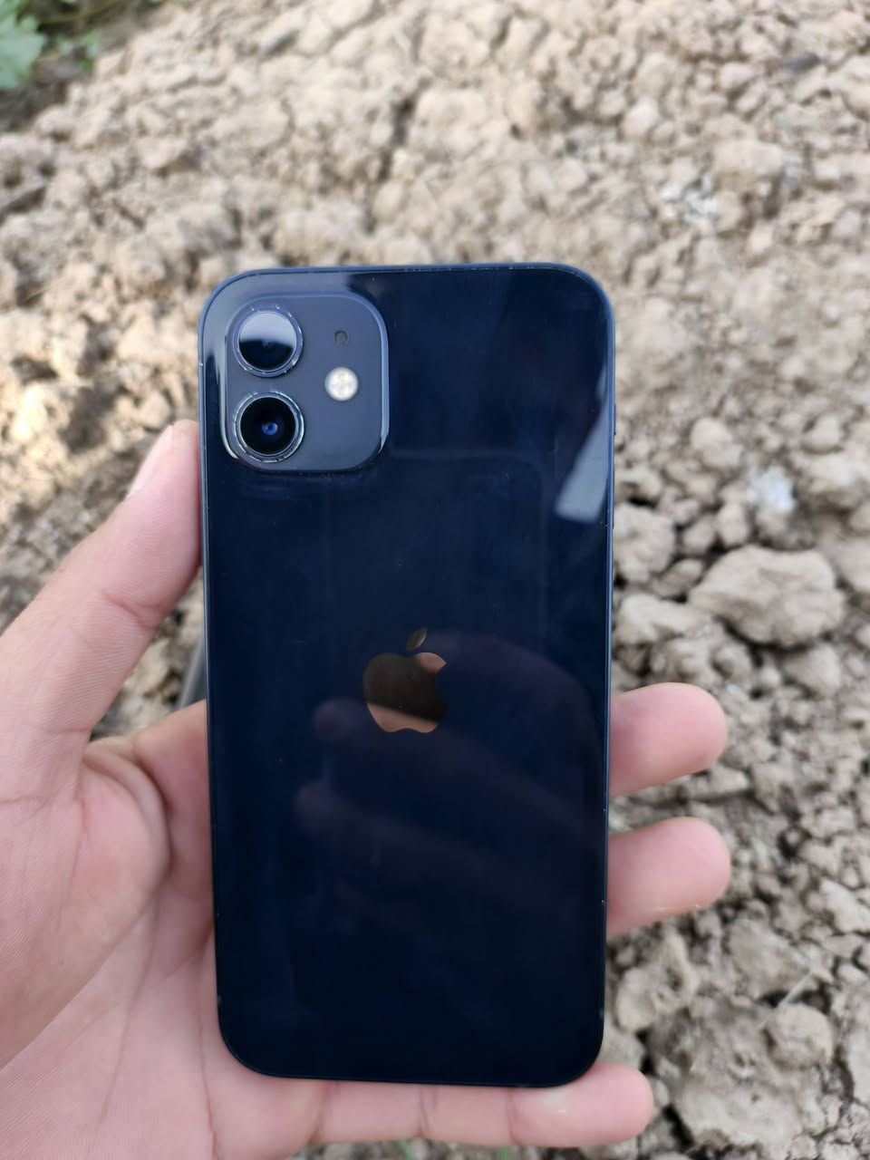 ايفون 12عادي للبيع او مراوس تفاصيل تواصل وتساب ع رقم *********** مكلف بنشر
