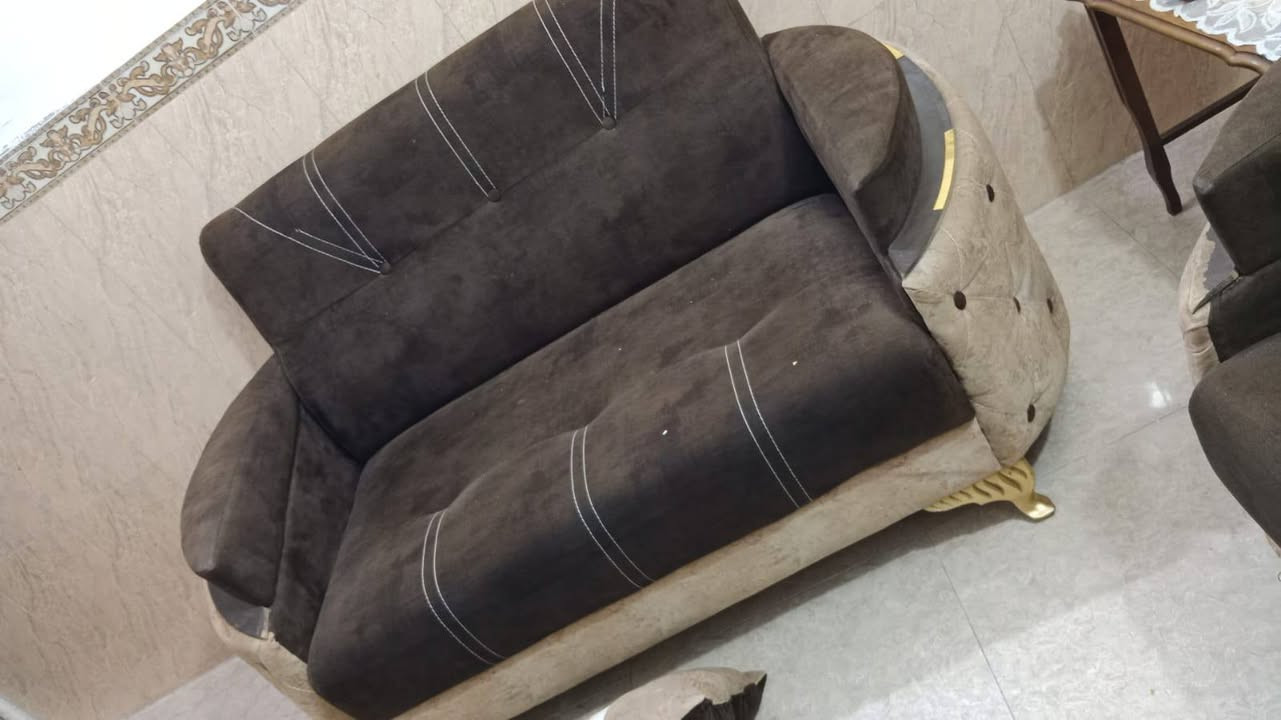 الاتصال عل الرقم ***********
