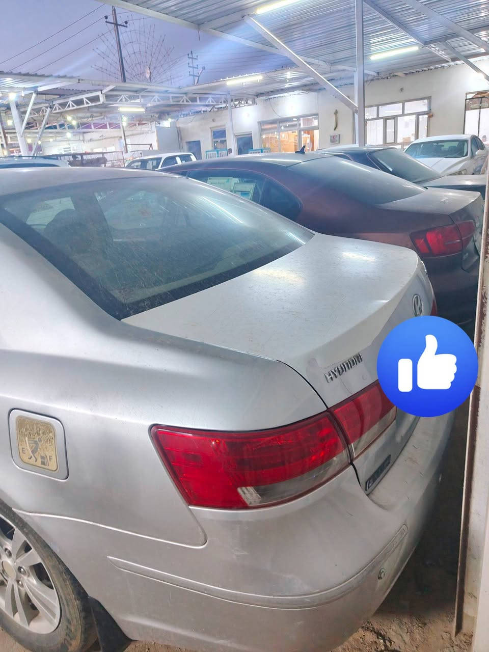 سوناتا 2009 خليجي سياره نظيفه فقط بيه قطعتين باب مبدل وجاملغ صبغ بدون دواخل محرك 2000
***********
