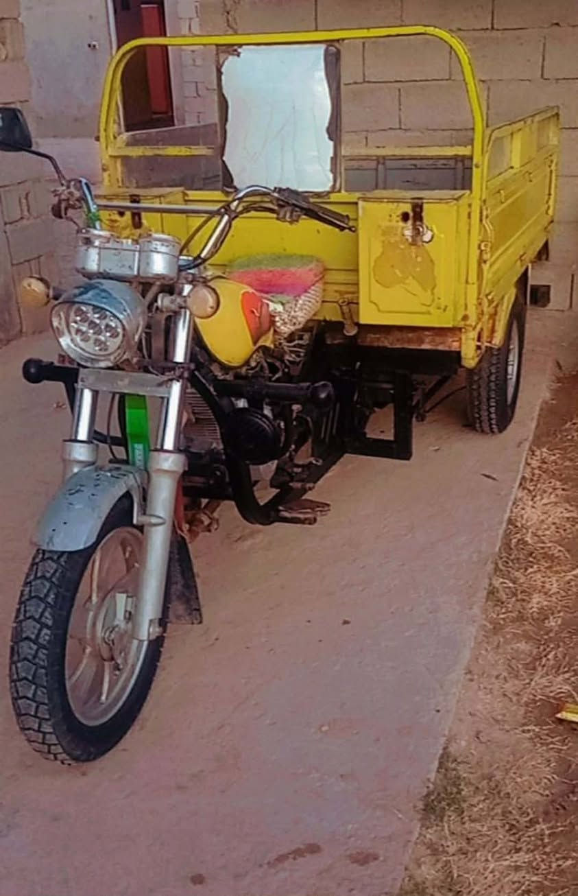 سلام عليكم 
ستوته للبيع اني مكلف بالنشر هاذا رقم صاحب الستوته
***********
