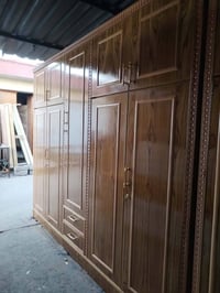 خزانه ٥ أبواب • جديدة ما مستعملة • صاج عراقي