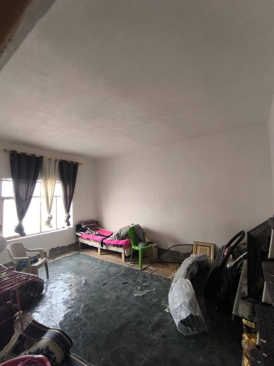 للبيع بيت مساحه 150 متر طابو زراعي سند 25 
غرفتين صاله 
استقبال صحيات داخليه خارجيه
ارضيه سيراميك البيت كله
ترميم جديد
بناء بلوك وطابوك
عكاده
سطح فرشي
شارع صب مجاري

مكاني الحمزه الغربي قرب سيد حبيب ثاني فرع جار الدكتور احمد تركي

يفرغ خلال 7 ايام 

سعره 47وبي مجال شي بسيط 
أي استفسار الاتصال على الرقم التالي 
***********
