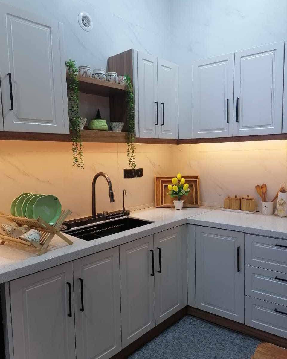 شركة سدره المنتهى المطابخ التركيه والحديثه نشتغل تفصال حسب طلب الزبون بسعار جداً  مناسبة شغل درجه ولى خشب تركي أصلي وبيه ضمان خمس سنوات ما عليك بس تختار موديل ولون والباقي علينه 4ايام وتستلمه الشد والتوصيل مجاني وضاءه هديه للحجز والستفسار واتساب ودللو ***********
