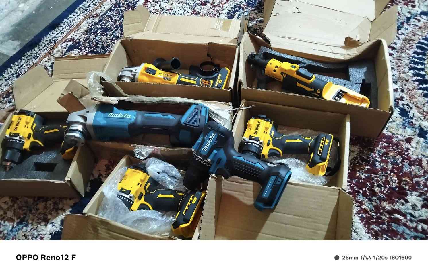 3 قطع دريلات ديوولت 
كوسرة 
راجز ديولت 
دريل ماكتا 
كوسرة ماكتا كل القطع جديدة بدون بطارية وشاحنة 
تريد شلعة تريد مفرد


**إذا كنت صاحب هذا الإعلان وتريد حذفه لأي سبب، رجاءا أرسل رسالة إلى الدعم الفني**