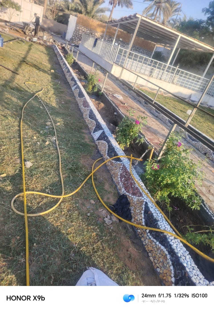 سلام عليكم انواع الديكورات الحدائق نافورات وشلا ل انسب الاسعار ***********
