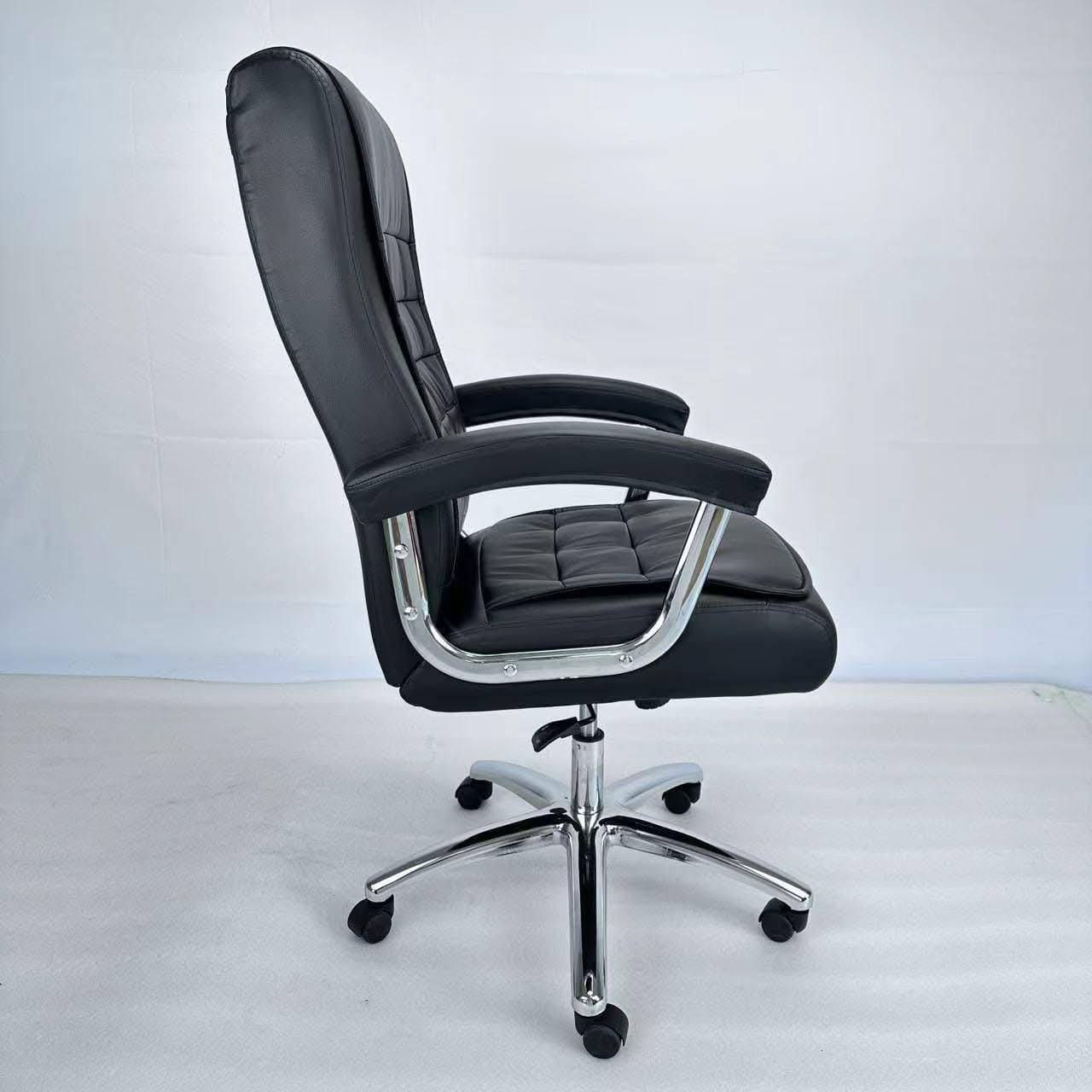 راحة وأناقة بمستوى عالي داخل مكتبك! ✨💼
كرسي دوّار مكتبي بحجم كبير 😍
تصميم فاخر يجمع بين القوة والراحة حتى يخليك تشتغل لساعات بدون تعب 👌
🪑 المواصفات:
✔️ جلد عالي الجودة مريح وأنيق
✔️ يدات حديد قوية ومتينة 💪
✔️ تصميم دوّار عملي وسهل الحركة 🔄
✔️ حجم كبير يوفر راحة مثالية للجسم
🎯 مناسب للمكاتب، الدراسة، أو حتى الاستخدام المنزلي
💰 السعر: 110 فقط
🚗 التوصيل مجاني لحد باب البيت
لا تفوّت الفرصة وخلي راحتك أولوية 😉🔥
#كرسي #اثاث #مكتب #راحة


**إذا كنت صاحب هذا الإعلان وتريد حذفه لأي سبب، رجاءا أرسل رسالة إلى الدعم الفني**