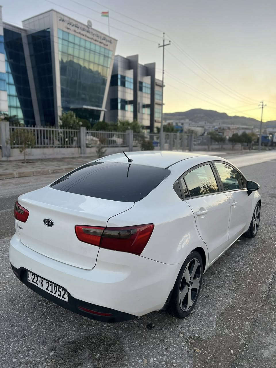Kia rio 2013 
ره قه م سنوى جديد
گير و محرك تبريد بشه رت 
نيف قطعه صبغ
‏(٢٥٣) km يابريفه جوى 
سياره يال دهوكى 

سعر (87)$ مجال

*********** ☎️

