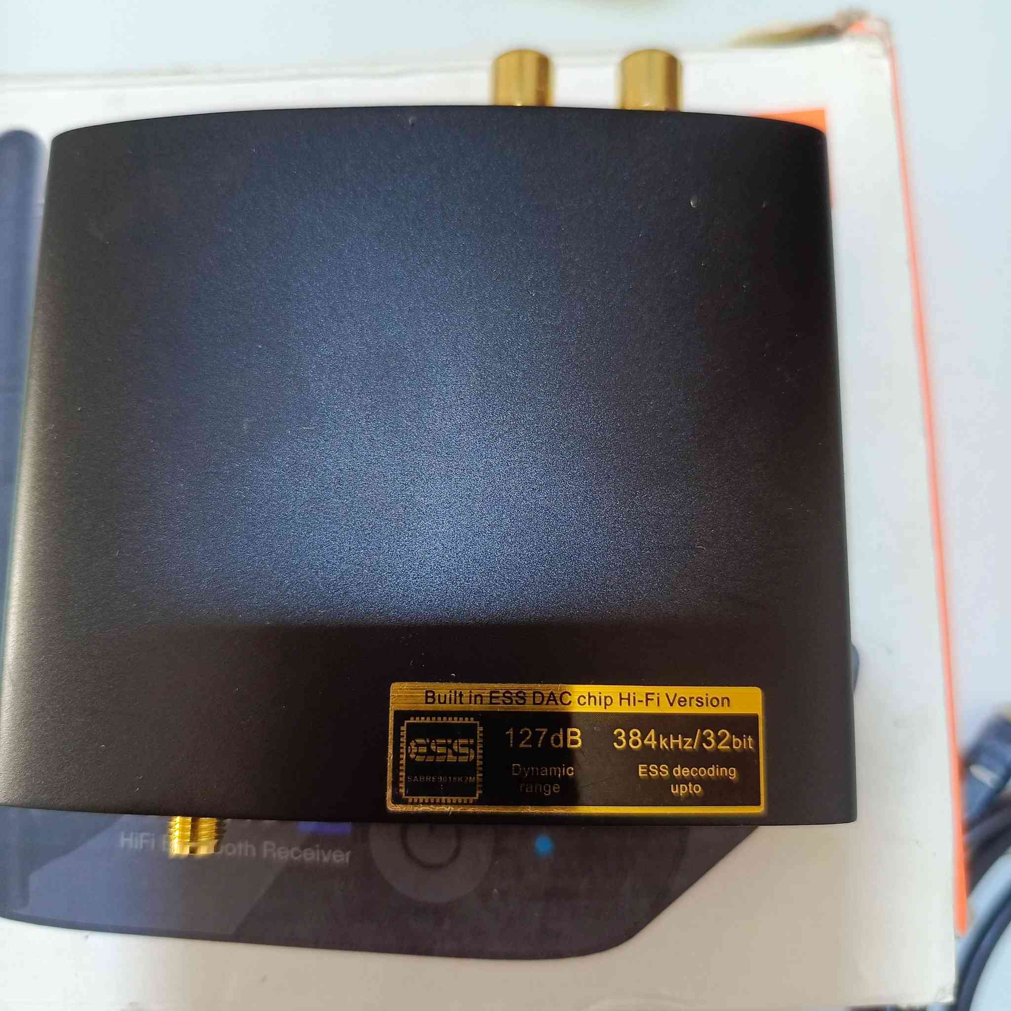 متوفر جهاز استقبال البلوتوث 1Mii DS200Pro عالي الدقة للصوت المنزلي
جودة عالية: يدعم تقنيات LDAC و aptX HD لضمان نقل صوت عالي الدقة.اتصال مرن: يحتوي على مخرجات RCA و 3.5mm وضوئية (Optical) للتوافق مع مختلف الأنظمة الصوتية.مدى واسع: يوفر مدى اتصال يصل إلى 30 متراً (100 قدم) بفضل الهوائي الخارجي.حديث: يدعم تقنية بلوتوث 5.0 لسرعة وثبات في الاتصال.
السعر 30
يوجد توصيل الى جميع محافظات العراق
@أبرز المعجبين


**إذا كنت صاحب هذا الإعلان وتريد حذفه لأي سبب، رجاءا أرسل رسالة إلى الدعم الفني**