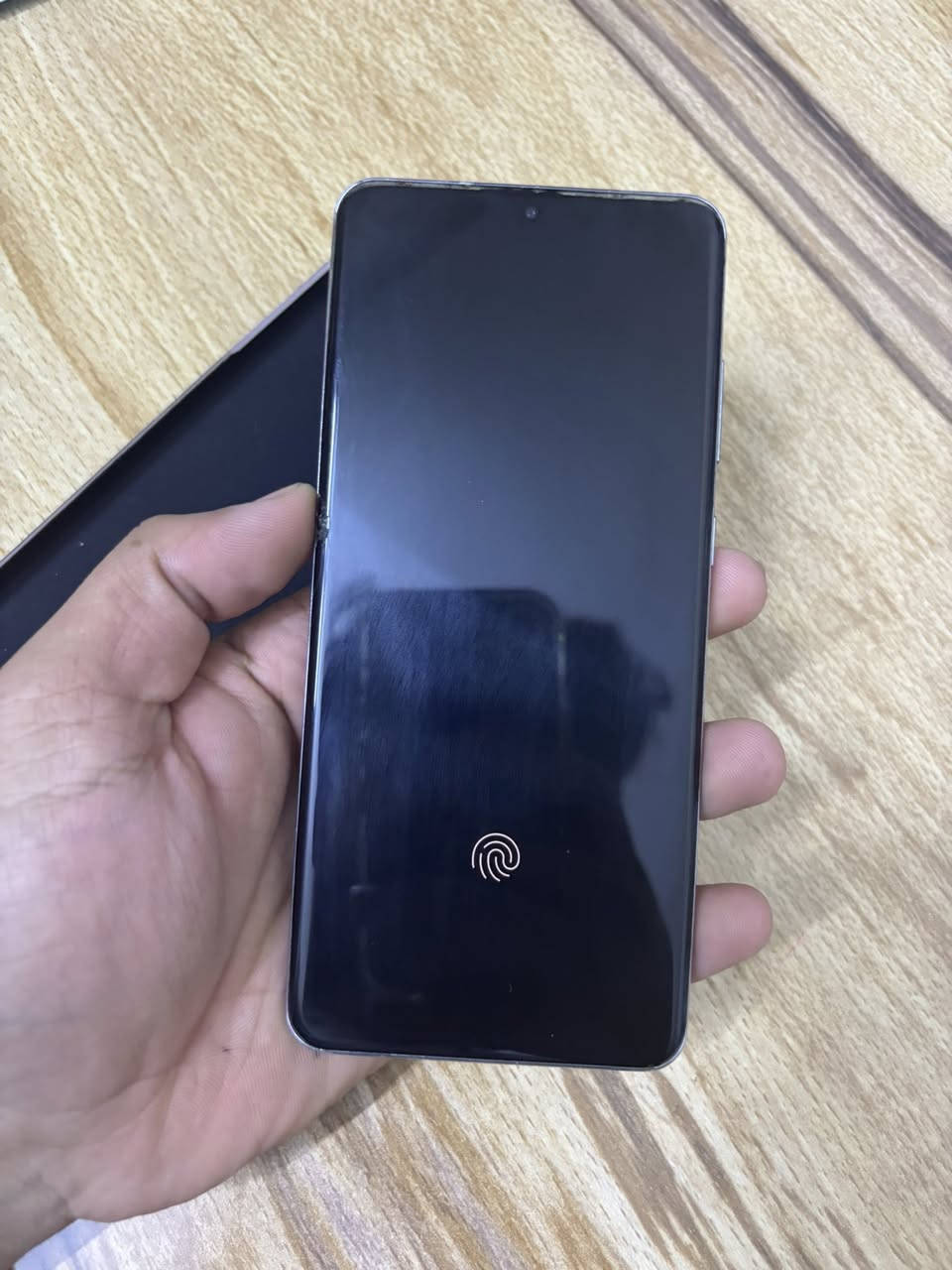 سلام عليكم سامسونك اس 20 الترا ذاكره 256 جهاز يخبل بس شاشه بيه فطر بل كلاس كلش صغير ما مبين مثل  ما موضح بصوره وفطوره ما ماثره صغيره بل ضهر مراوس ببلي فور سلم نضيف  مكاني بغداد مدينه


**إذا كنت صاحب هذا الإعلان وتريد حذفه لأي سبب، رجاءا أرسل رسالة إلى الدعم الفني**