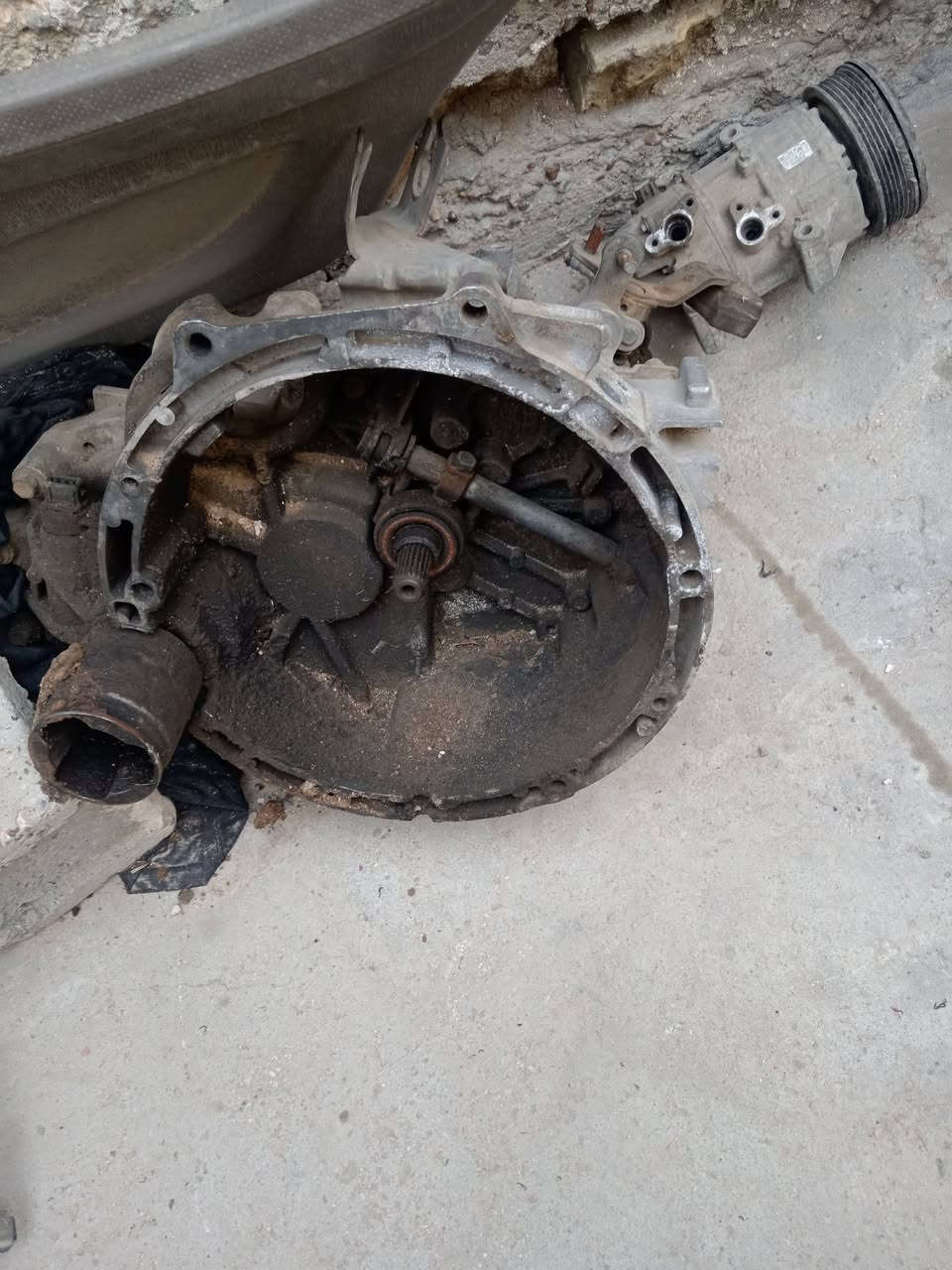 غراض شيري للبيع بياع تراث قرب لبانزين خانه أو سوق لتراث  هذه رقمي بي واتساب *********** )يوجد توصيل جميع المحافظات
